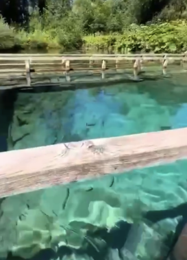 "Чернівецькі Мальдіви": буковинці в захваті від неймовірно кришталевого озера