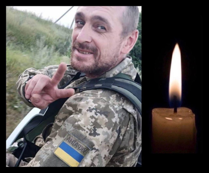 Буковина проводить в останню дорогу чотирьох Героїв, які віддали життя за Україну Буковина проводить в останню дорогу чотирьох Героїв, які віддали життя за Україну