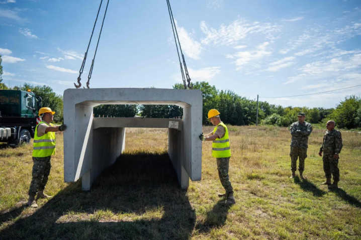 Румунія на кордоні з Україною вже почала будувати бомбосховища