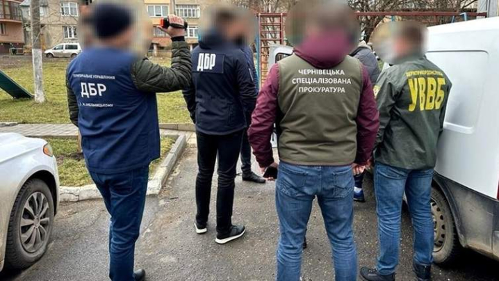 У Чернівцях прикордонник збував амфетамін у великих великих обсягах У Чернівцях прикордонник збував амфетамін у великих великих обсягах