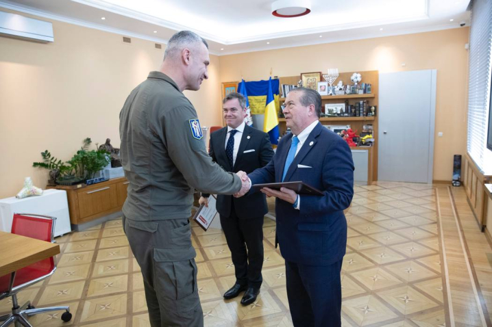 Кличко на зустрічі з керівниками американського IRI говорив про подальшу підтримку України та розвиток демократії