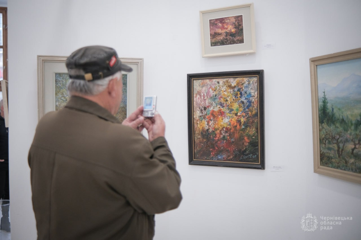 У Чернівцях відкрили ювілейну виставку заслуженого художника України Якова Січкаря У Чернівцях відкрили ювілейну виставку заслуженого художника України Якова Січкаря