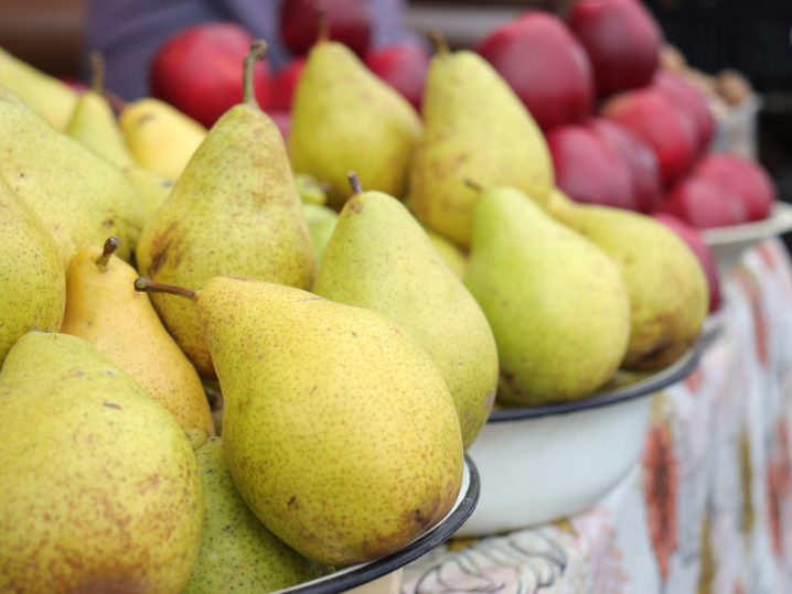 Громада на Буковині облаштувала для місцевих підприємців торгові місця Громада на Буковині облаштувала для місцевих підприємців торгові місця