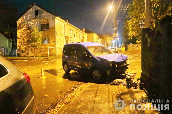 Травмований у лікарні: у Чернівцях на Герцена зіштовхнулися дві автівки