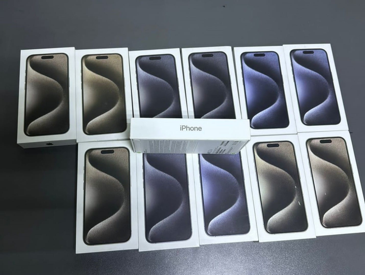 На Буковині через «Порубне» намагались приховано провезти 12 IPhone 15 Pro Max