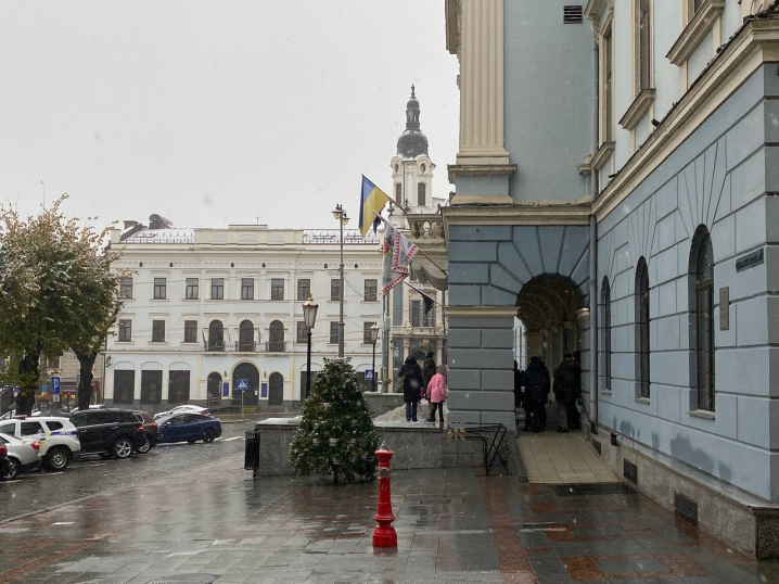 У Чернівцях випав перший сніг