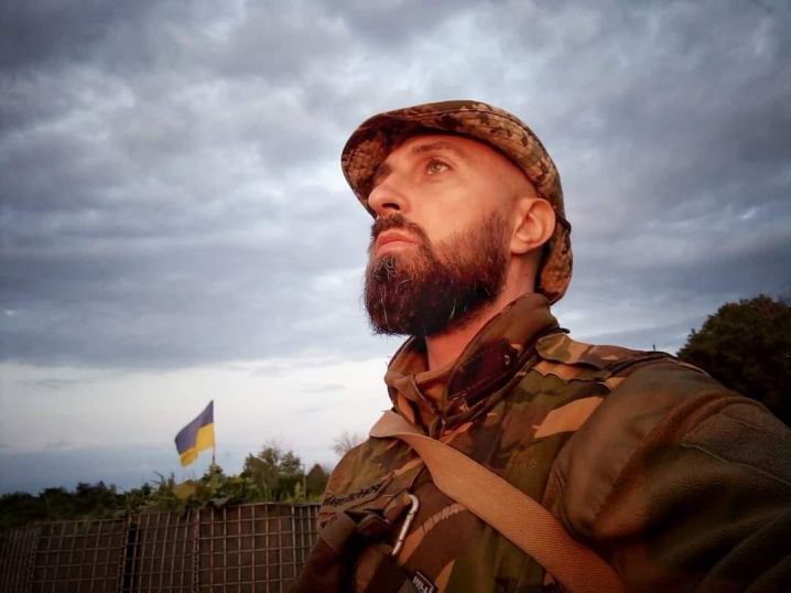 Змінив камеру на автомат: Буковина згадує Героя Максима Шварцмана, який віддав життя за Україну