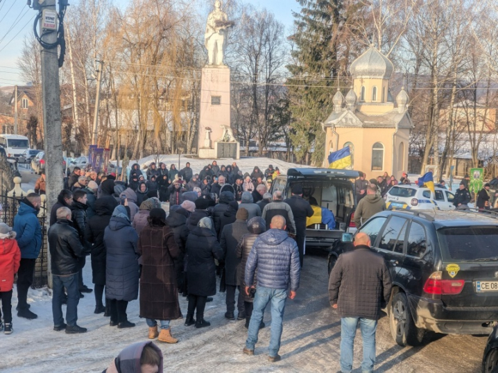 На Буковині зустріли 27-річного захисника Володимира Безборотька