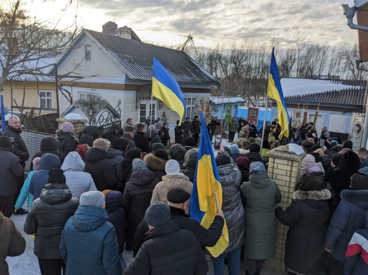 На Буковині зустріли 27-річного захисника Володимира Безборотька