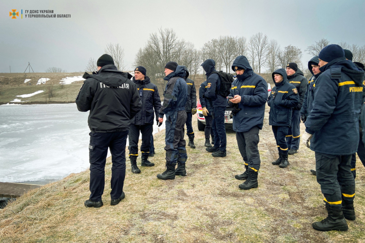 На Тернопільщині троє підлітків провалилися під кригу та втопилися