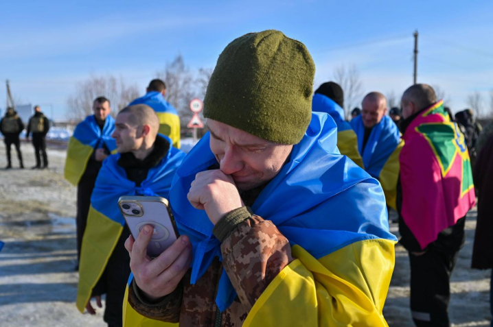 Наші - вдома: Україна повернула з полону понад 200 військових