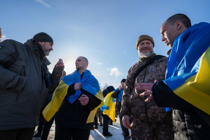 Наші - вдома: Україна повернула з полону понад 200 військових