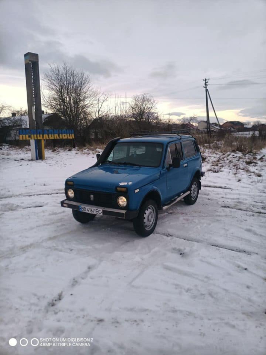 Громади на Буковині передали два авто на потреби військових