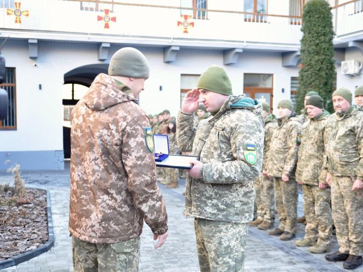 У Чернівцях військові отримали відзнаки Міноборони України – медалі «За поранення»