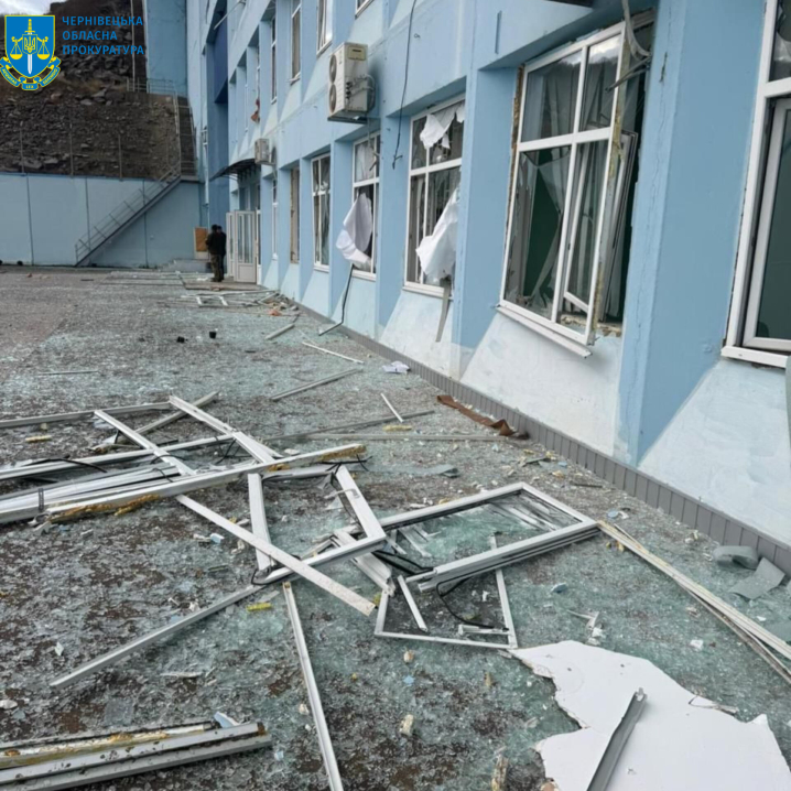 В прокуратурі показали наслідки ракетної атаки росіян на Буковину