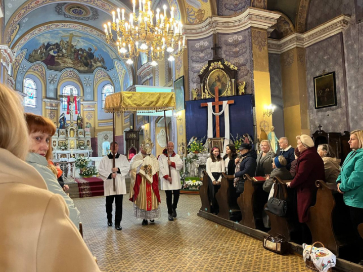  Сьогодні у Чернівцях римо-католики провели Великодню Святу Месу