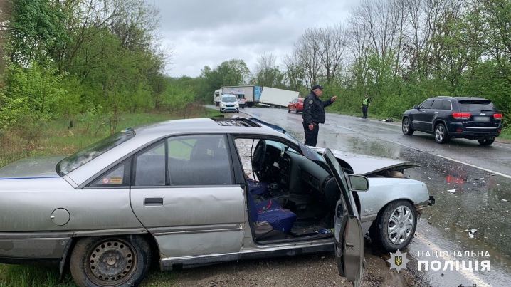 Моторошна ДТП в Недобоївцях: водій легковика помер у лікарні