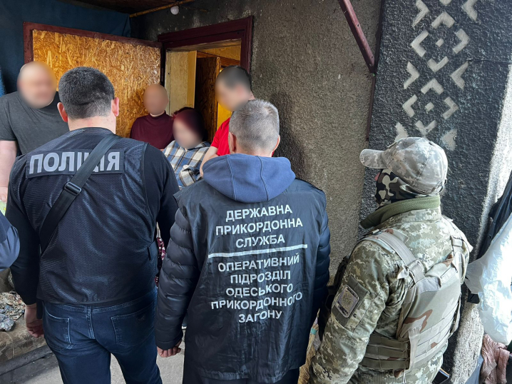 56-річна мешканка Одещини вивозила жінок у рабство до Румунії