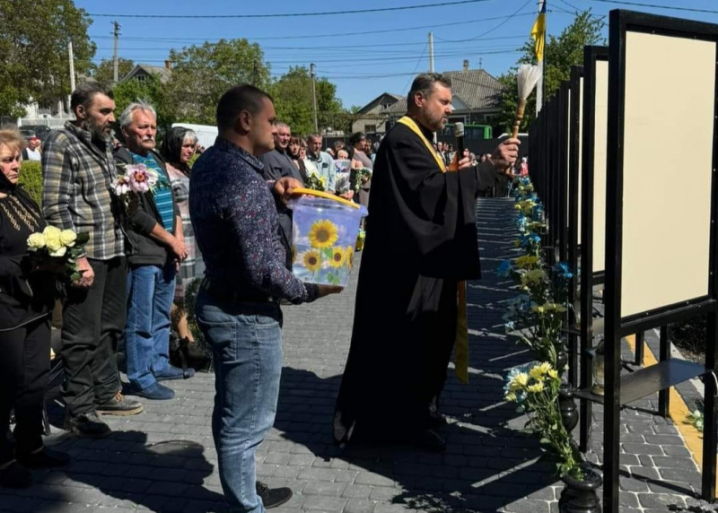 Вшанували полеглих воїнів: у Клішківцях на Буковині створили Алею Слави