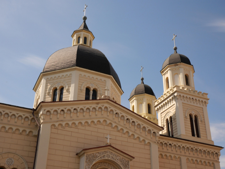 Коли в Чернівцях проводитимуть богослужіння на Великдень: розклад Коли в Чернівцях проводитимуть богослужіння на Великдень: розклад