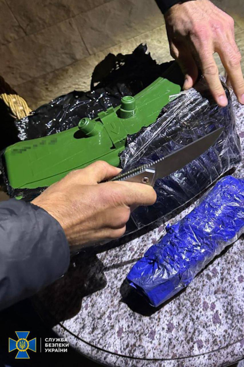 Готували вбивство Зеленського: СБУ затримала двох полковників Управління держохорони Готували вбивство Зеленського: СБУ затримала двох полковників Управління держохорони