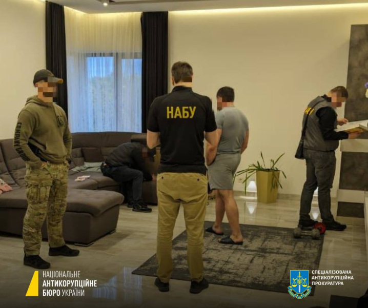 НАБУ завершило слідство у справі про збитки на 290 мільйонів гривень на Чернівецькій митниці