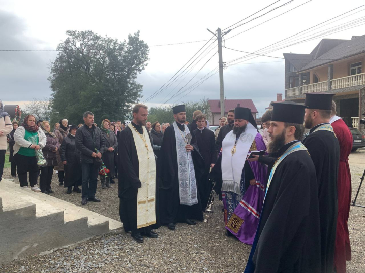 У Садгорі відкрили меморіальну дошку  загиблому захиснику і відомому краєзнавцю Дмитру Сірману