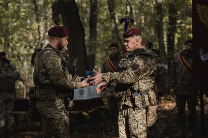 Бійців Буковинської 82 штурмової бригади відзначили за успішну Курську операцію