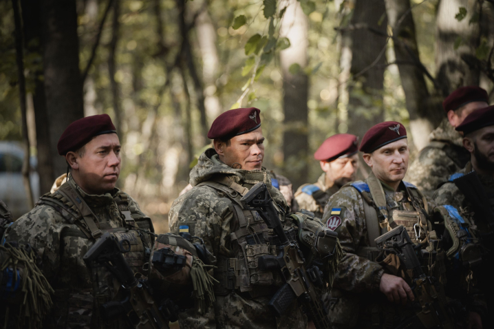 Бійців Буковинської 82 штурмової бригади відзначили за успішну Курську операцію