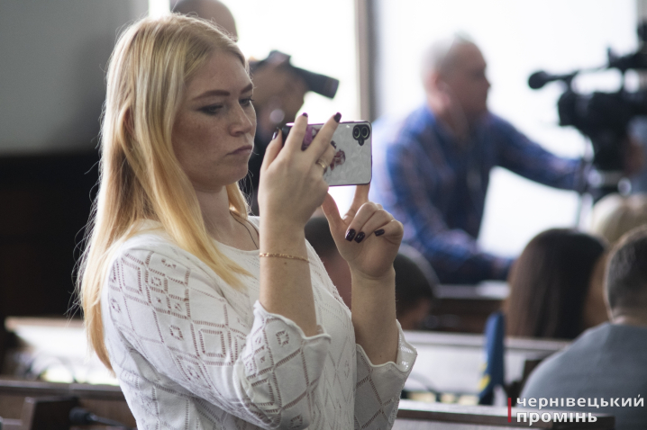 Фоторепортаж із жовтневого засідання сесії Чернівецької міської ради