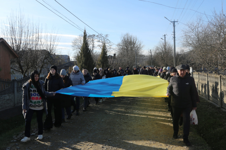 Захищав країну з часів АТО: на Буковині попрощалися з військовим Миколою Угленюком