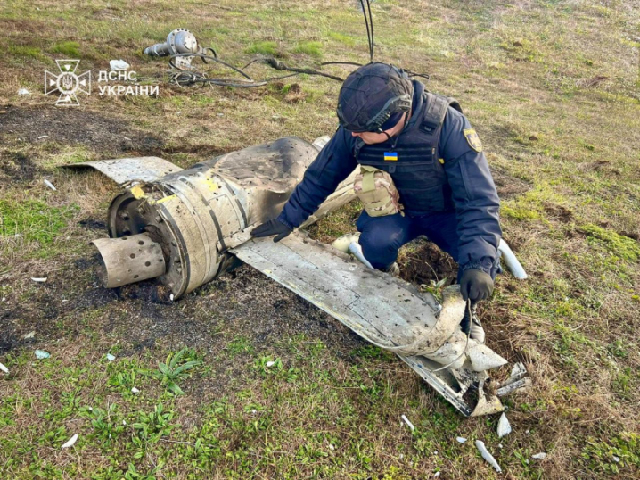 Пошкоджень зазнали 14 регіонів, разом з Буковиною: рятувальники опублікували фото