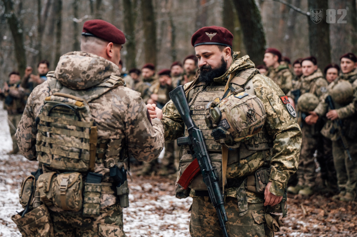 Буковинські десантники отримали заслужені державні нагороди та відомчі відзнаки