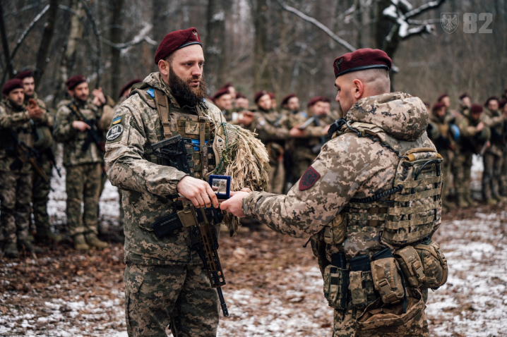 Буковинські десантники отримали заслужені державні нагороди та відомчі відзнаки