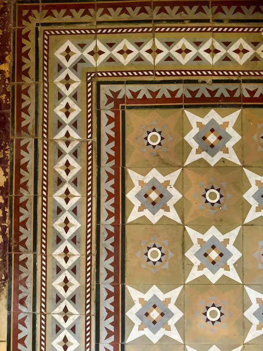 У сусідній з Буковиною області продають розкішний палац із баштою в історичному парку У сусідній з Буковиною області продають розкішний палац із баштою в історичному парку