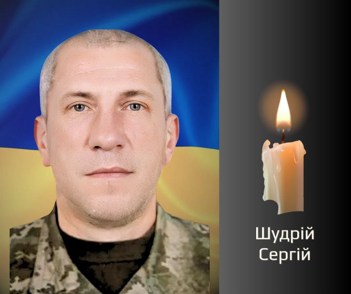 На Буковині віддають останню шану трьом військовим, які стали на захист України