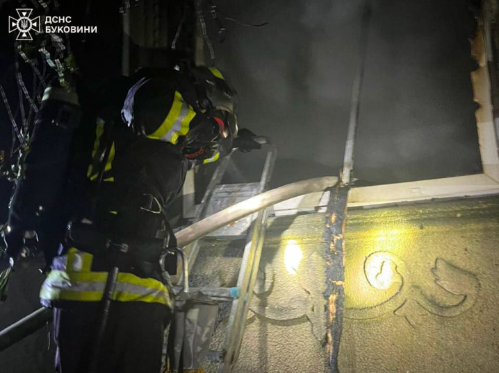 На Буковині горіли два житлові будинки На Буковині горіли два житлові будинки