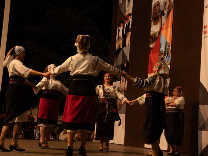 Хотинські колективи представили Буковину на Міжнародному фольклорному фестивалі в Угорщині Хотинські колективи представили Буковину на Міжнародному фольклорному фестивалі в Угорщині