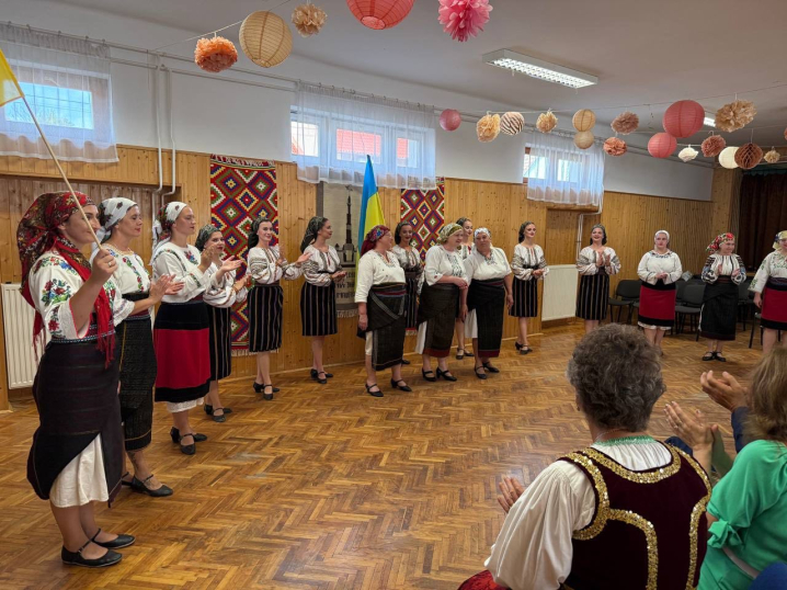 Хотинські колективи представили Буковину на Міжнародному фольклорному фестивалі в Угорщині Хотинські колективи представили Буковину на Міжнародному фольклорному фестивалі в Угорщині