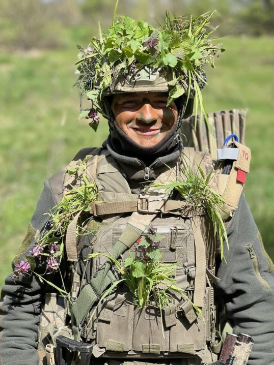 "Воював за майбутнє, якого нас намагаються позбавити" - історія захисника з Чернівців Максима "Воював за майбутнє, якого нас намагаються позбавити" - історія захисника з Чернівців Максима