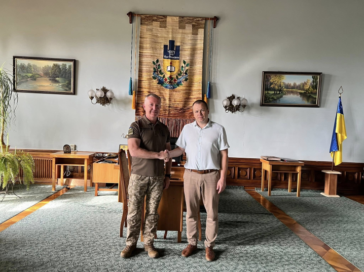 У ЧНУ віднайшли золотий ланцюг ректора, який вважався втраченим