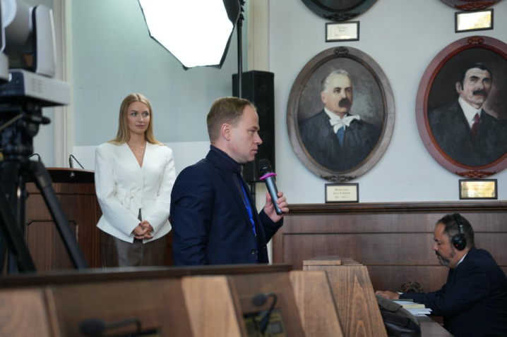 У Чернівцях відбулася Пан’європейська конференція за участю Карла фон Габсбурга