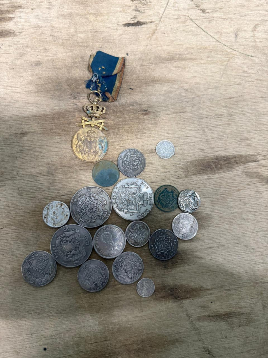 На кордоні Буковини з Румунією прикордонники вилучили колекцією старовинних монет На кордоні Буковини з Румунією прикордонники вилучили колекцією старовинних монет