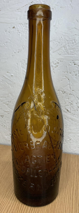 Як виглядало чернівецьке пиво 100 років тому: дослідники показали унікальні пляшки австрійського періоду Як виглядало чернівецьке пиво 100 років тому: дослідники показали унікальні пляшки австрійського періоду