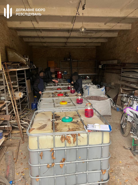 Військові на Буковині продавали дизель призначений для фронту. Наторгували на 28 мільйонів