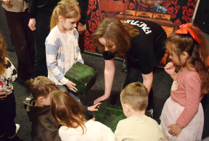 Чернівецькі прикордонники разом з дітками загиблих захисників відзначили Всесвітній день захисту дітей Чернівецькі прикордонники разом з дітками загиблих захисників відзначили Всесвітній день захисту дітей