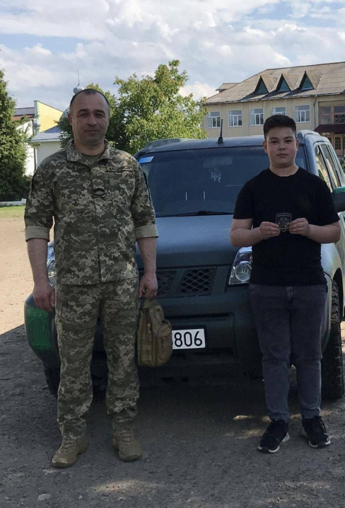 Зеленський нагородив буковинського школяра Олександра Костецького відзнакою «Майбутнє України»