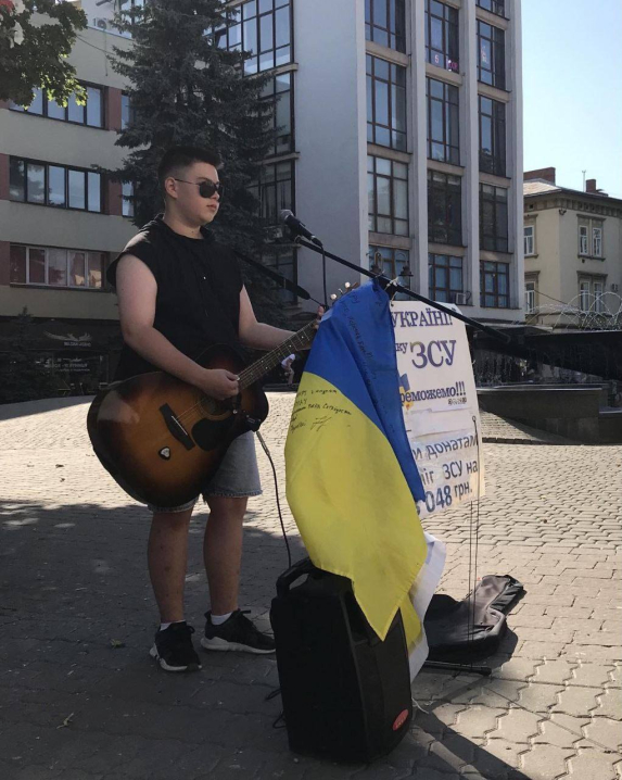 Зеленський нагородив буковинського школяра Олександра Костецького відзнакою «Майбутнє України»