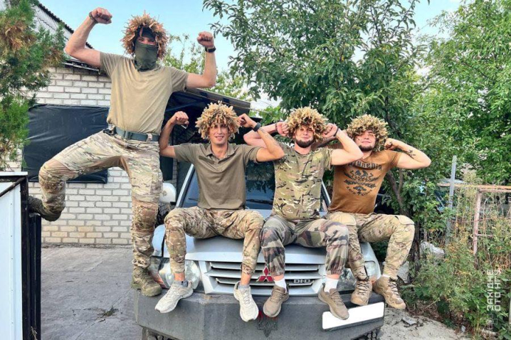 «Удвох знищили двадцять росіян»: історія чернівецького гвардійця з позивним Білий «Удвох знищили двадцять росіян»: історія чернівецького гвардійця з позивним Білий