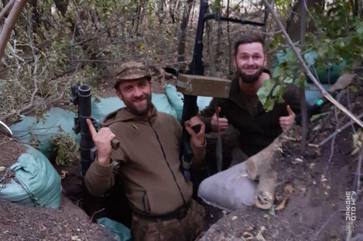 «Удвох знищили двадцять росіян»: історія чернівецького гвардійця з позивним Білий «Удвох знищили двадцять росіян»: історія чернівецького гвардійця з позивним Білий